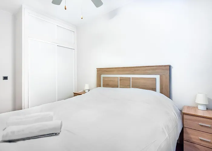 Espanhouse Denny Three Bed Appartement