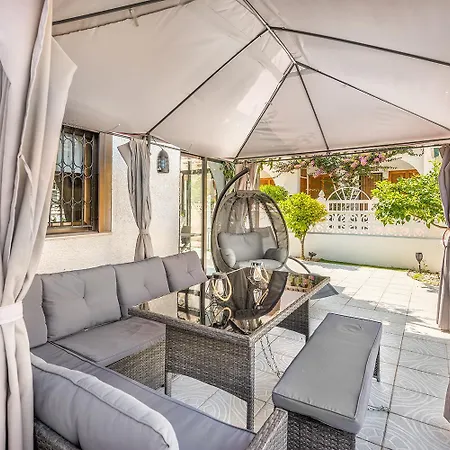 شقة Espanhouse Denny Three Bed