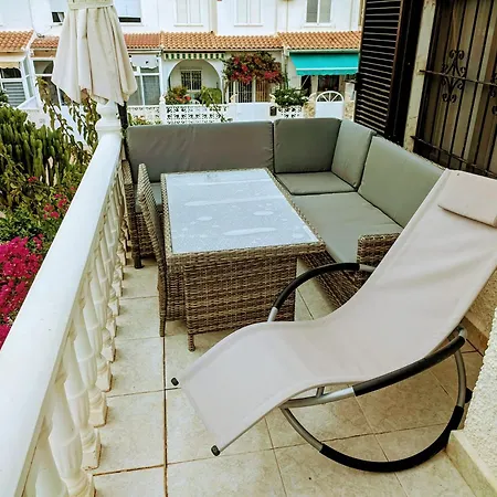 Espanhouse Denny Three Bed Lejlighed *